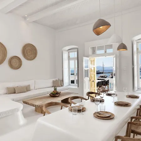 Kampani Mykonos Town