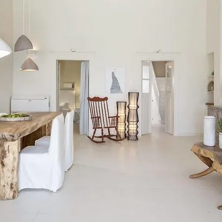 Villa Kampani Sea View *
