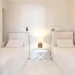 Kampani Mykonos Town